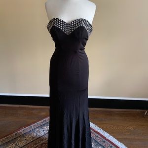 Black strapless formal evening gown